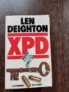 XPD - LEN DEIGHTON  (CARTE IN LIMBA ENGLEZA)