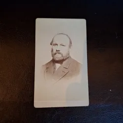 Fotografie tip CDV Portret Barbat - Alb/Negru