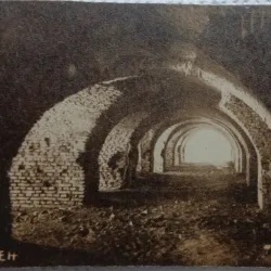 Carte Postala, Ada-Kalh catacombele, perioada anilor 40
