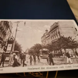 Carte Postala - Bucuresti. Bulevardul Academiei si Hotel Bristol