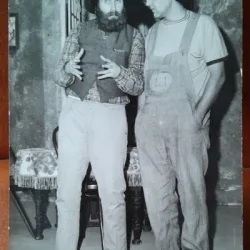 Fotografie, secventa din piesa Tot raul de la femei, actorii Bujor Macrin si Toea Badiu, stagiunea 1990-1991, tetrul Maria Filloti