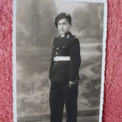 Fotografie tip carte postala, Elev cls. I-a liceul militar Cernauti, 1934