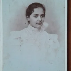 Fotografie tip CDV, adolescenta, inceput de secol XX