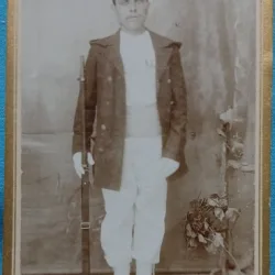 Fotografie tip CDV, Militar din Legiunea Straina, inceput de secol XX