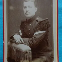 Fotografie tip CDV, Subofiter francez in uniforma de ceremonie,1885
