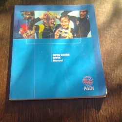 OPEN WATER. DIVER MANUAL  (CARTE IN LIMBA ENGLEZA)