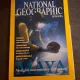 Vestigiile mormintelor scufundate Maya - National Geographic Romania,Octombrie 2003