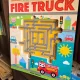 Find your way maze - Fire truck (Gaseste-ti drumul in labirint - masina de pompieri - carte in limba engleza)