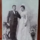 Fotografie pe carton, mireasa si mire, perioada interbelica