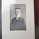 Fotografie portret barbat, pe carton. sfarsit de secol XIX