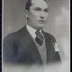 Fotografie tip Carte Postala, Barbat cu cravata si vesta, perioada interbelica