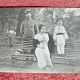 Fotografie tip carte postala, militar la plimbare in parc, cu sotia si copilul, 1915