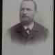 Fotografie tip CDV, Barbat cu barba si mustata, perioada interbelica