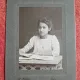 Fotografie tip CDV, fetita studiind, inceput de secol XX