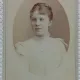 Fotografie tip CDV, Portret de femeie cu coc