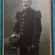 Fotografie tip CDV, Subofiter de infanterie, francez in uniforma de ceremonie, inceput de secol XX